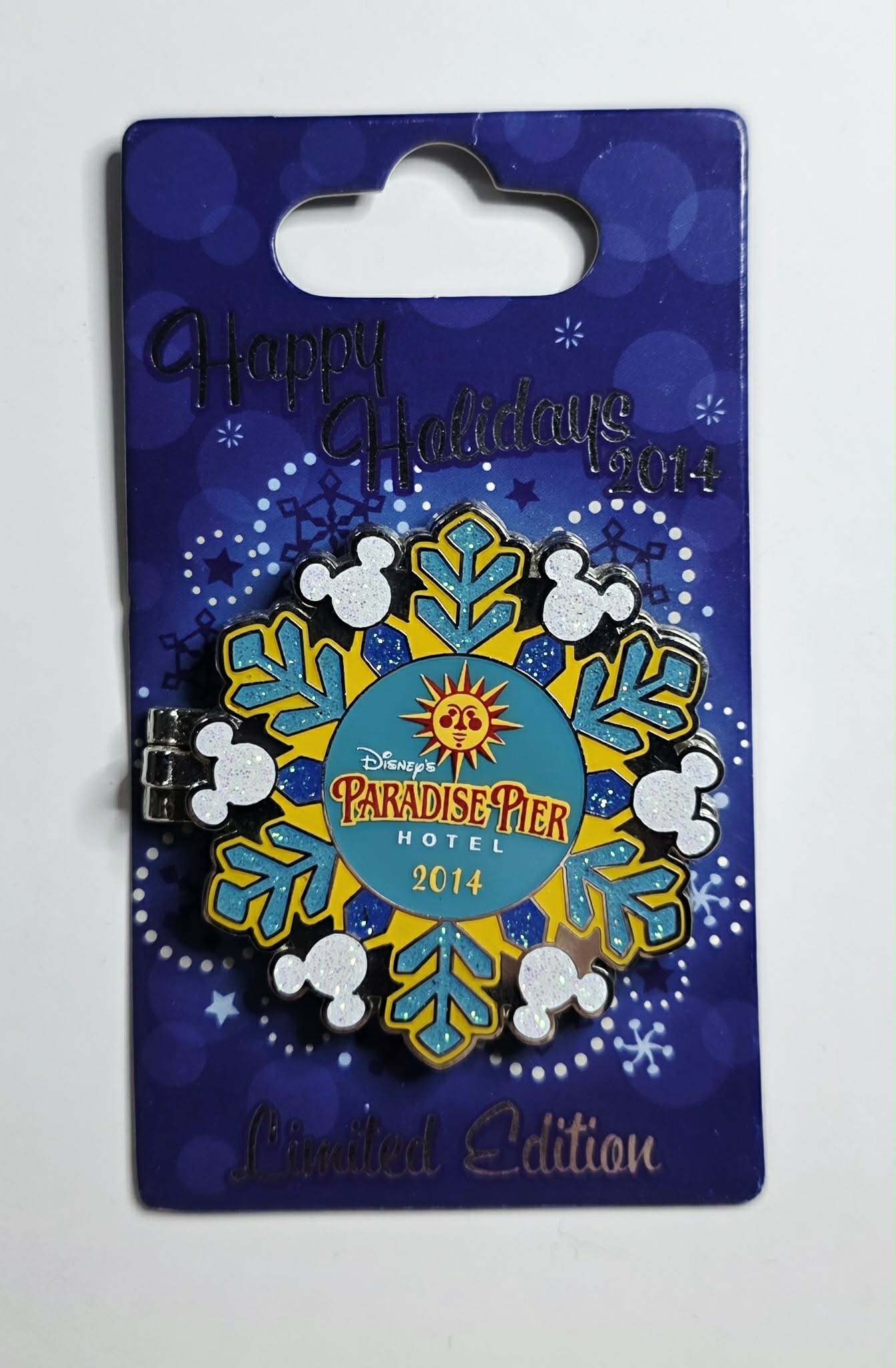 Donald Duck - Happy Holidays 2014 Snowflakes Paradise Pier Hotel