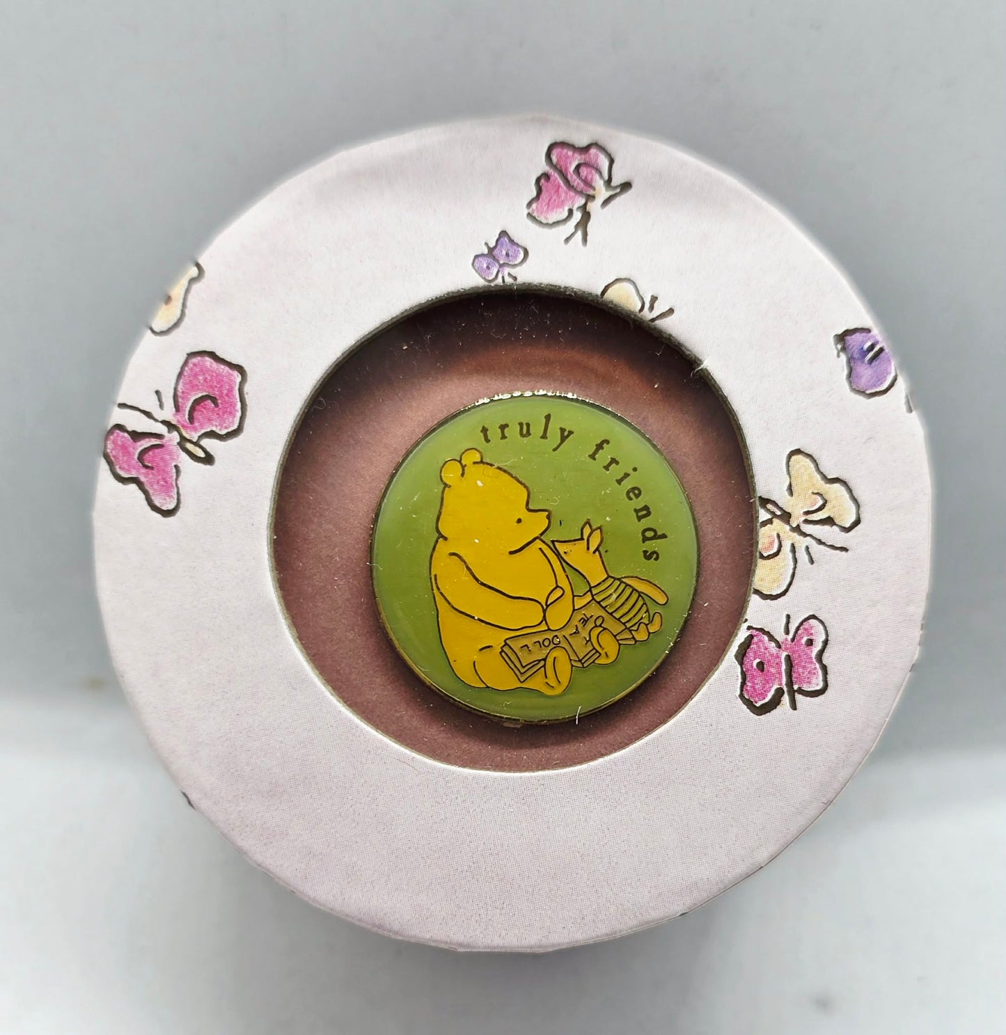 Disney Winnie the Pooh "truly friends"