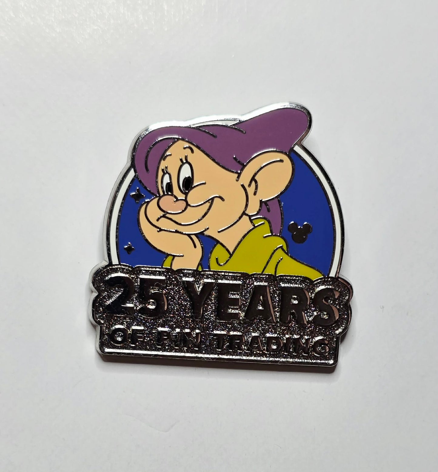 Snow White - Dopey - 25 years of Pin Trading - Hidden Mickey