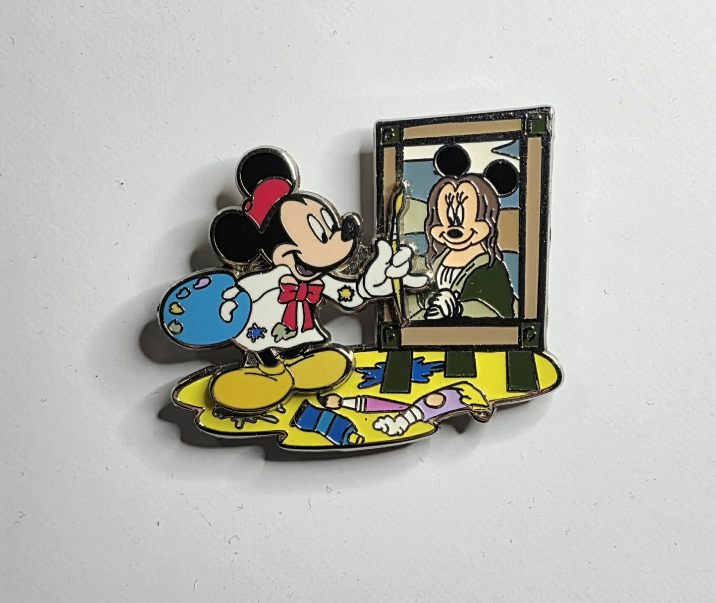 Mickey Mouse painting a portrait of Minnie Mouse as the Mona Lisa