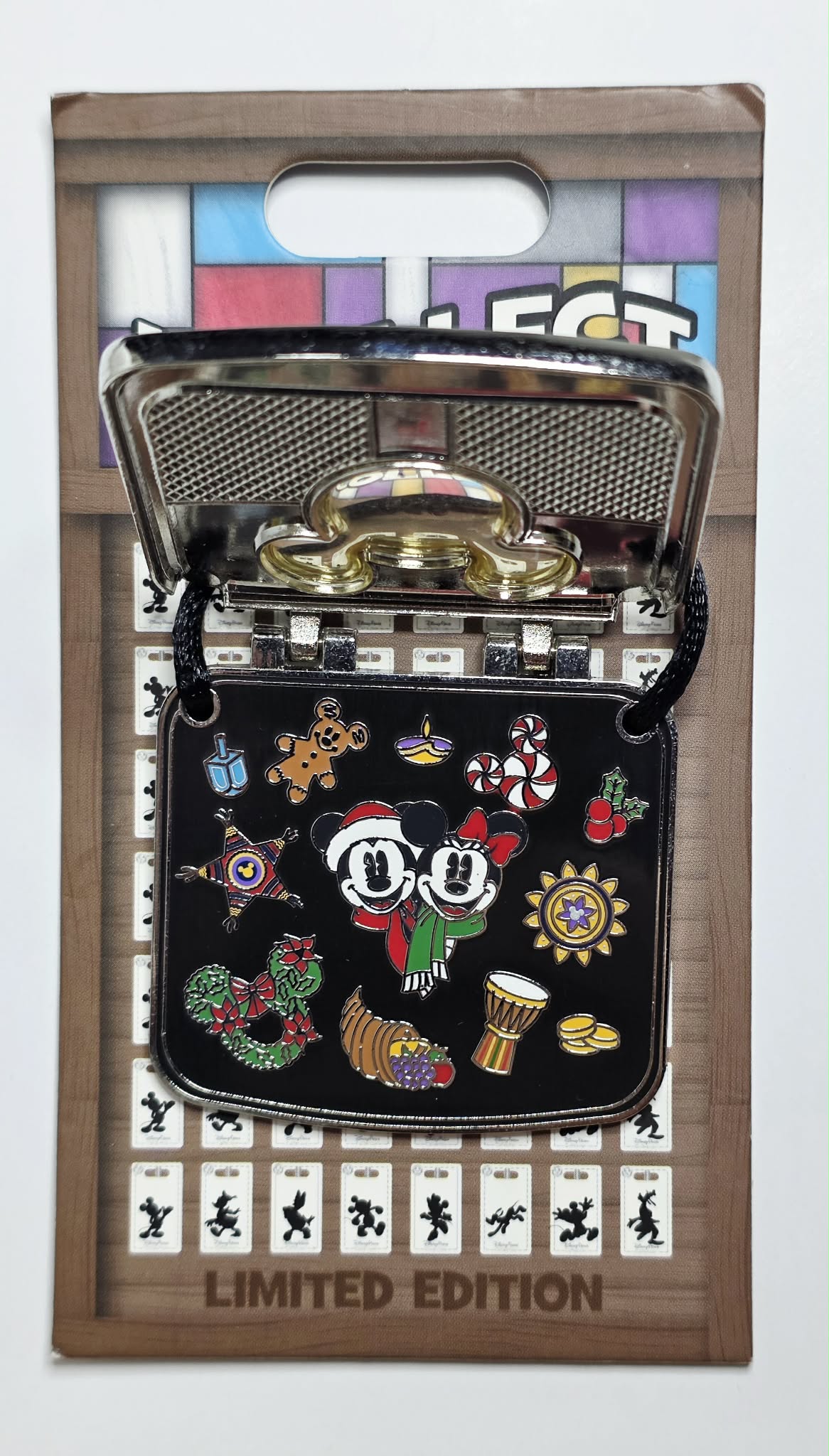 I Collect...Holiday...Pins - Mickey and Minnie Mouse