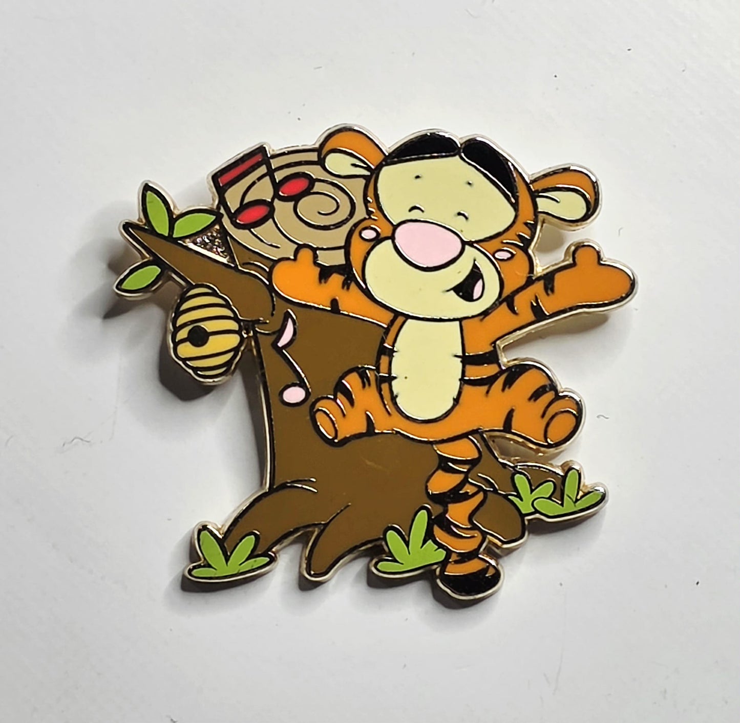 Disney Pin Winnie the Pooh Cuties Starter Lanyard Set - Tigger