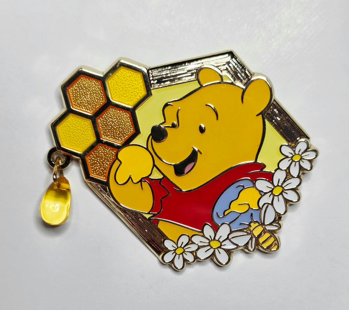 Winnie the Pooh - Pooh - Honeycomb Dangle Pin - Tokyo