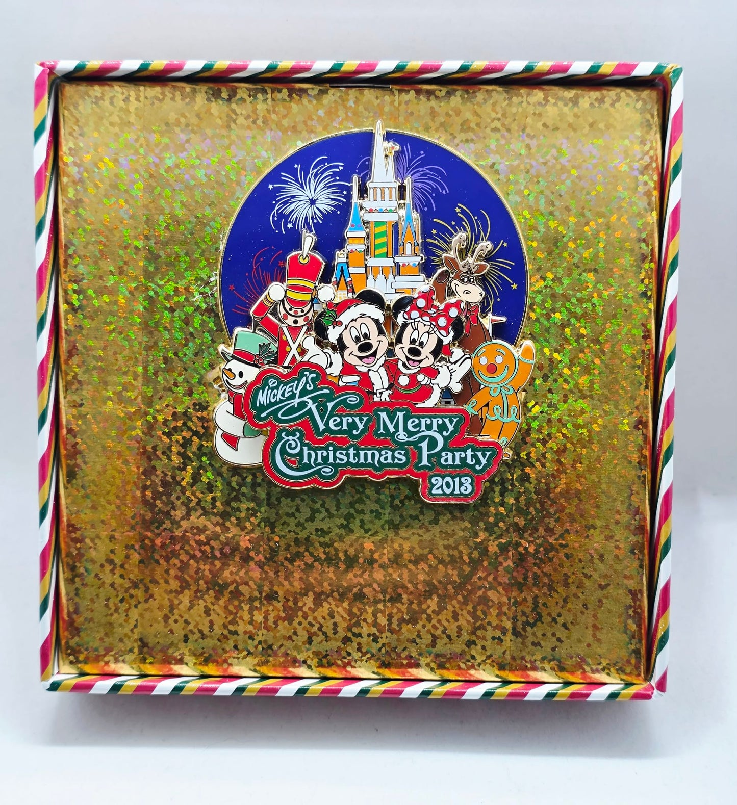 Disney Mickey's Very Merry Christmas - Mickey and Minnie Mouse - 2013
