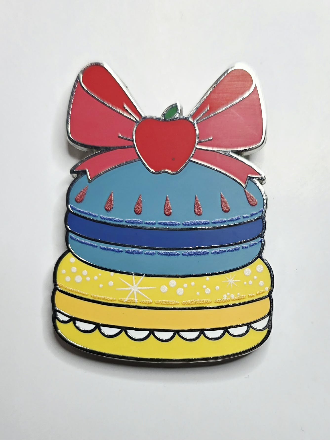 Snow White macaron - Princess Pastries Mystery Collection