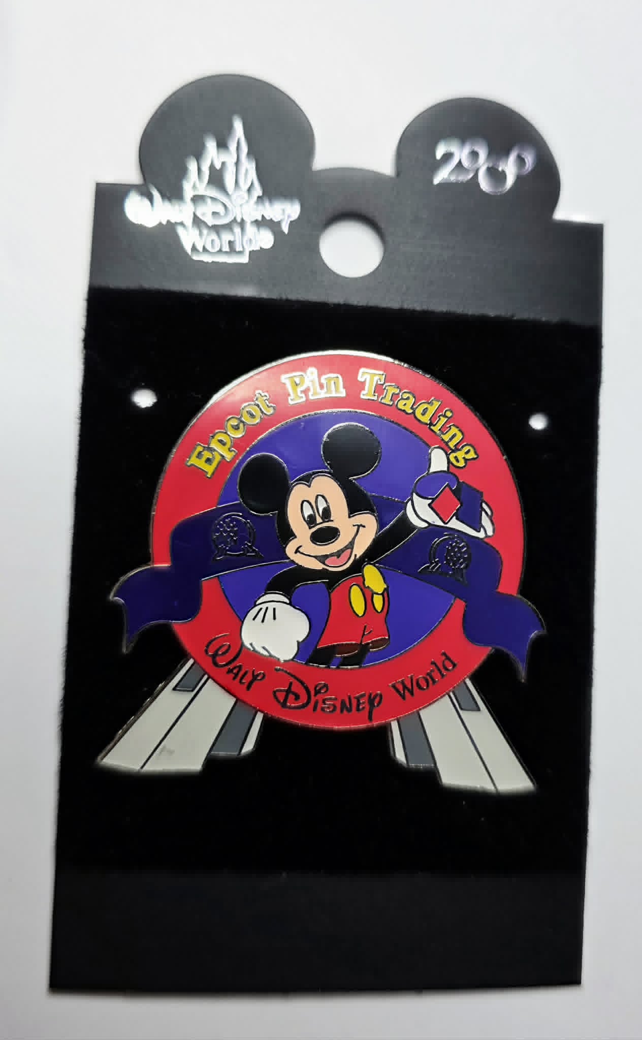 Mickey Mouse - Walt Disney World Epcot Pin Trading