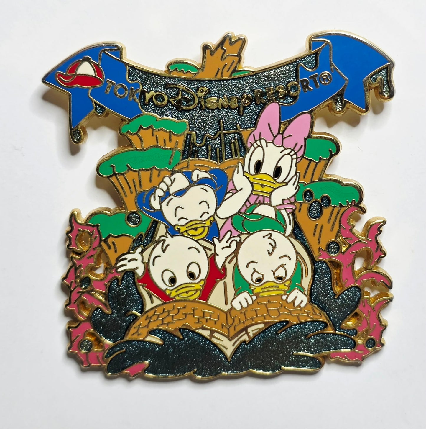Daisy Duck and Huey, Dewey, and Louie - Tokyo Resort - Easter Bunny - Splash Mountain