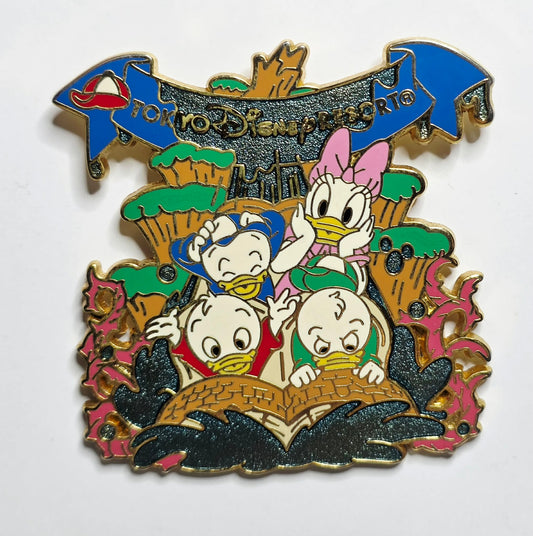 Daisy Duck and Huey, Dewey, and Louie - Tokyo Resort - Easter Bunny - Splash Mountain