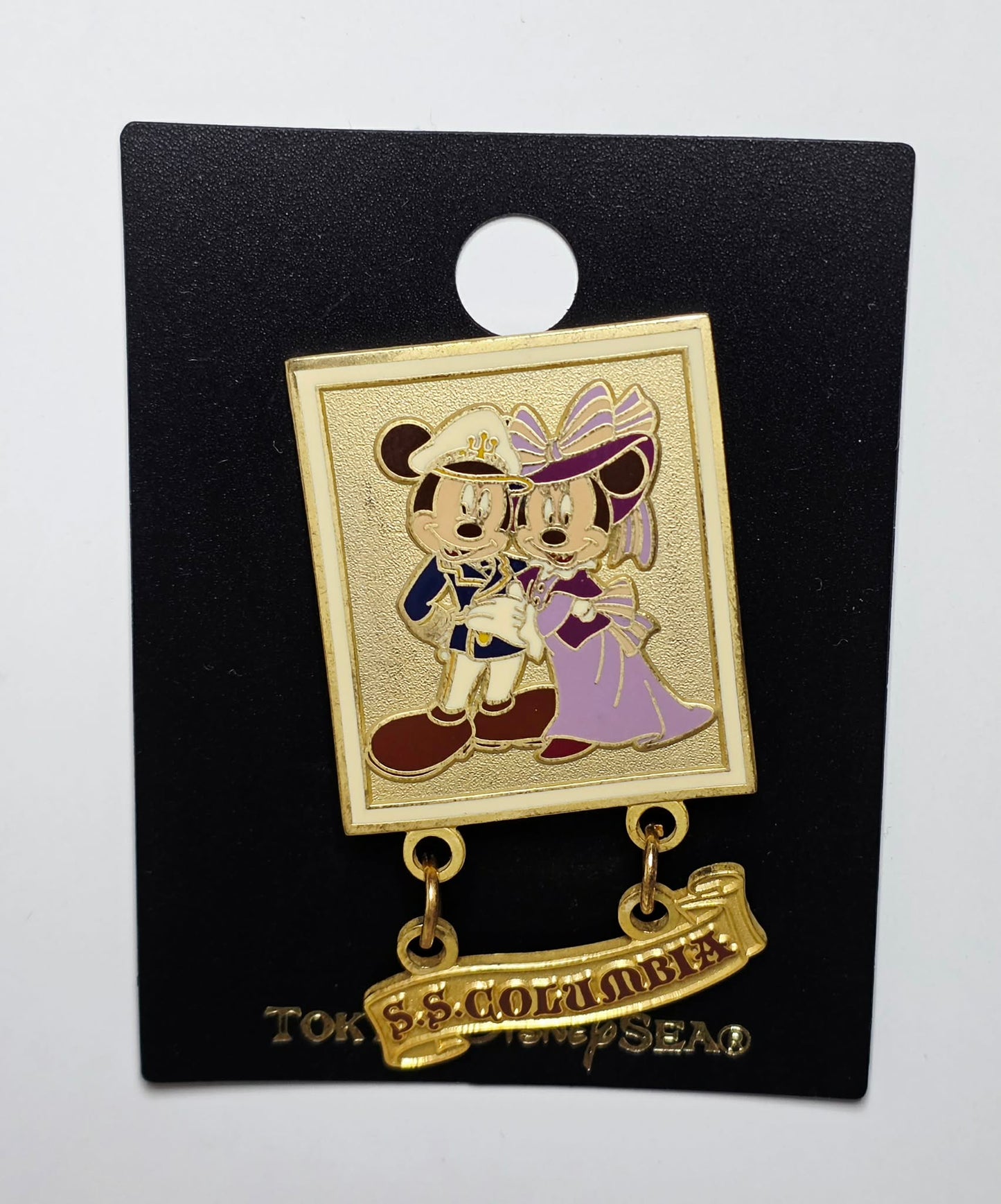 Mickey and Minnie Mouse - Tokyo DisneySea S.S. Columbia