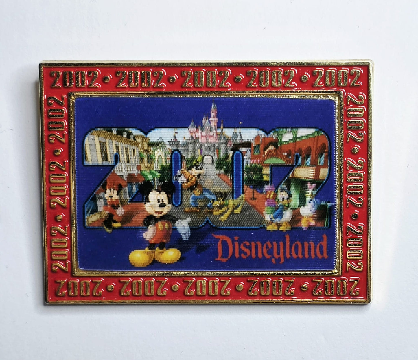 Disneyland 2002 lenticular pin