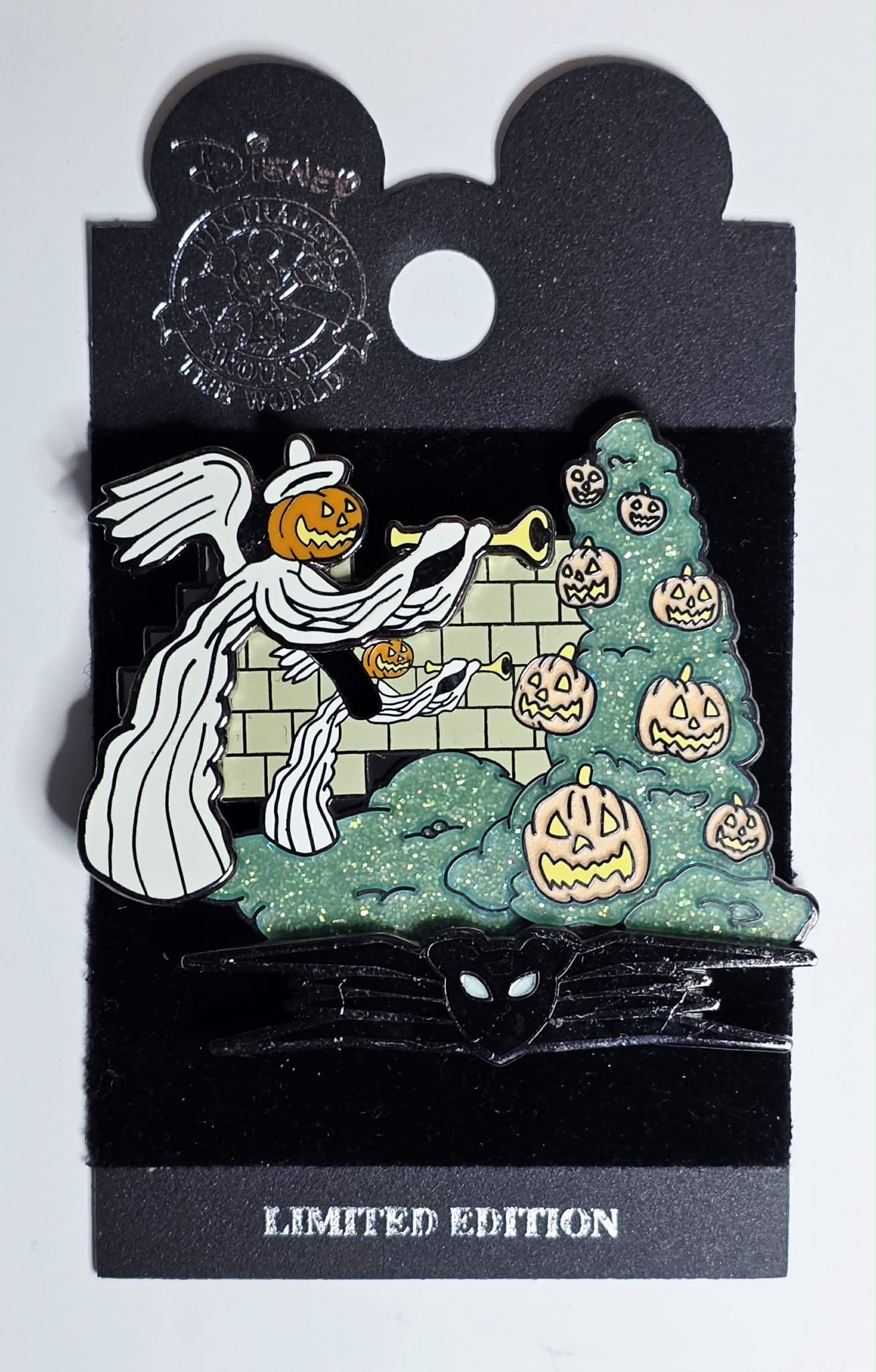 Disney Haunted Mansion Holiday  - Pumpkin Angels in Graveyard