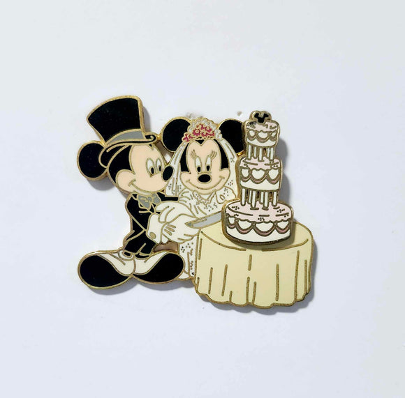 Mickey & Minnie Cutting the Wedding Cake