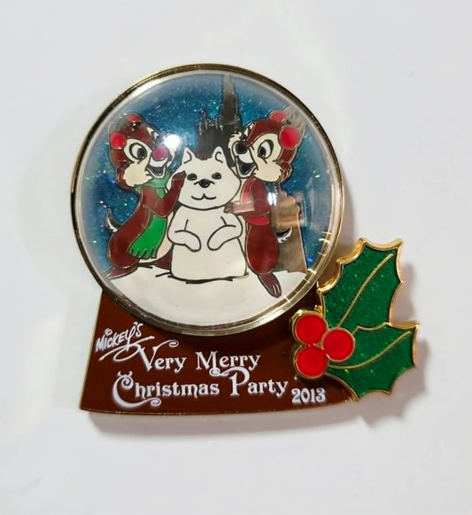 Mickey's Very Merry Christmas Party -  2013 - Chip and Dale