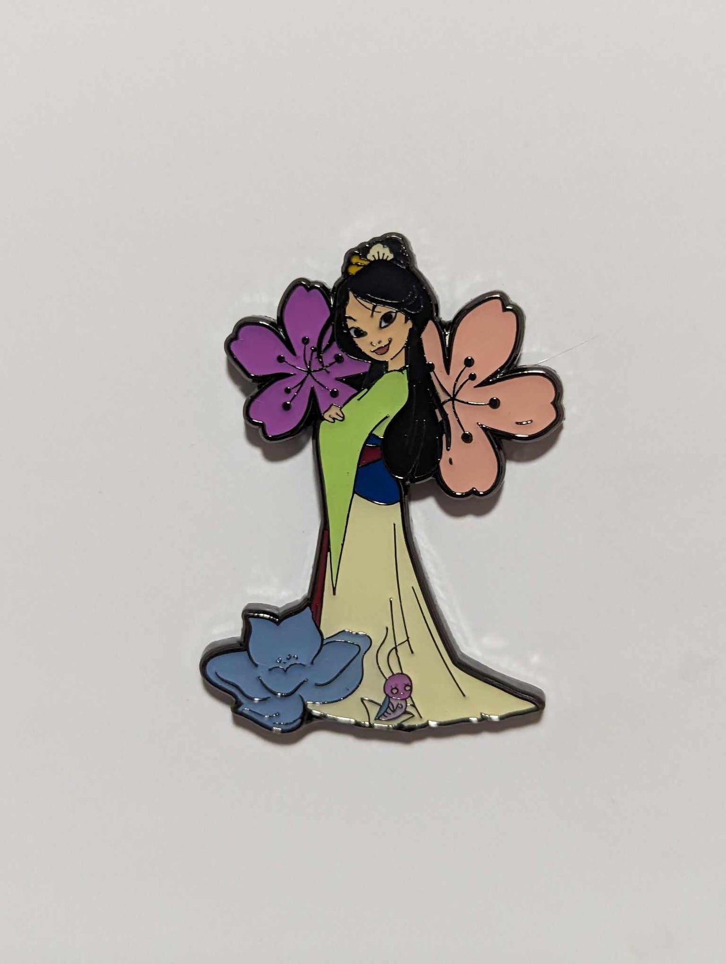 Loungefly - Mulan with Flowers and Cri-Kee