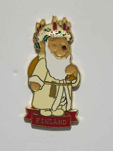 DS - Pooh Santas Around the World - Finland