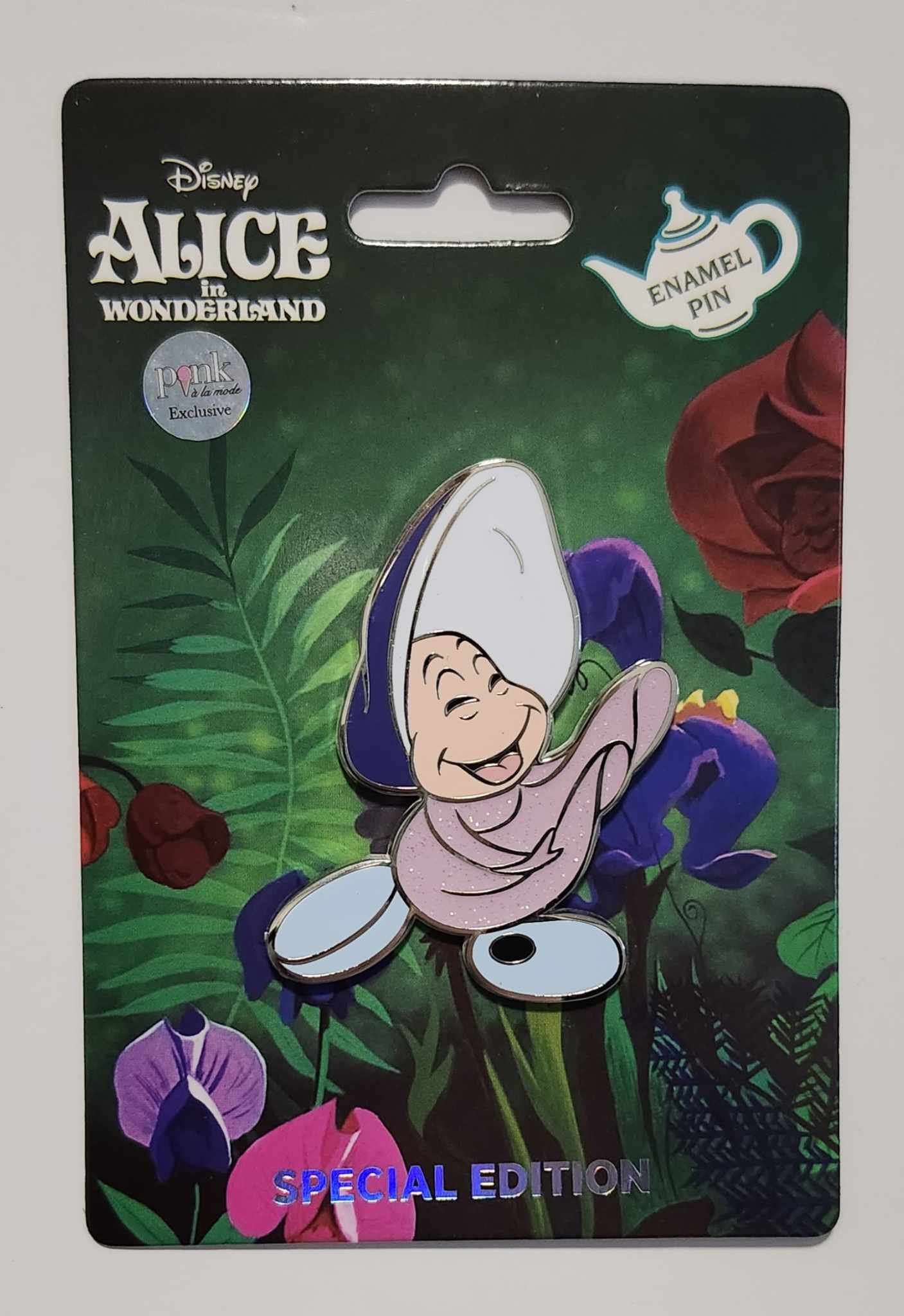 Alice in Wonderland -  Pink a la Mode -  Little Oysters - 3 inch Pin