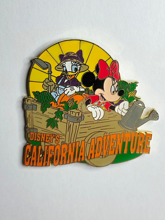 Minnie Mouse and Daisy Duck - Disney's California Adventure