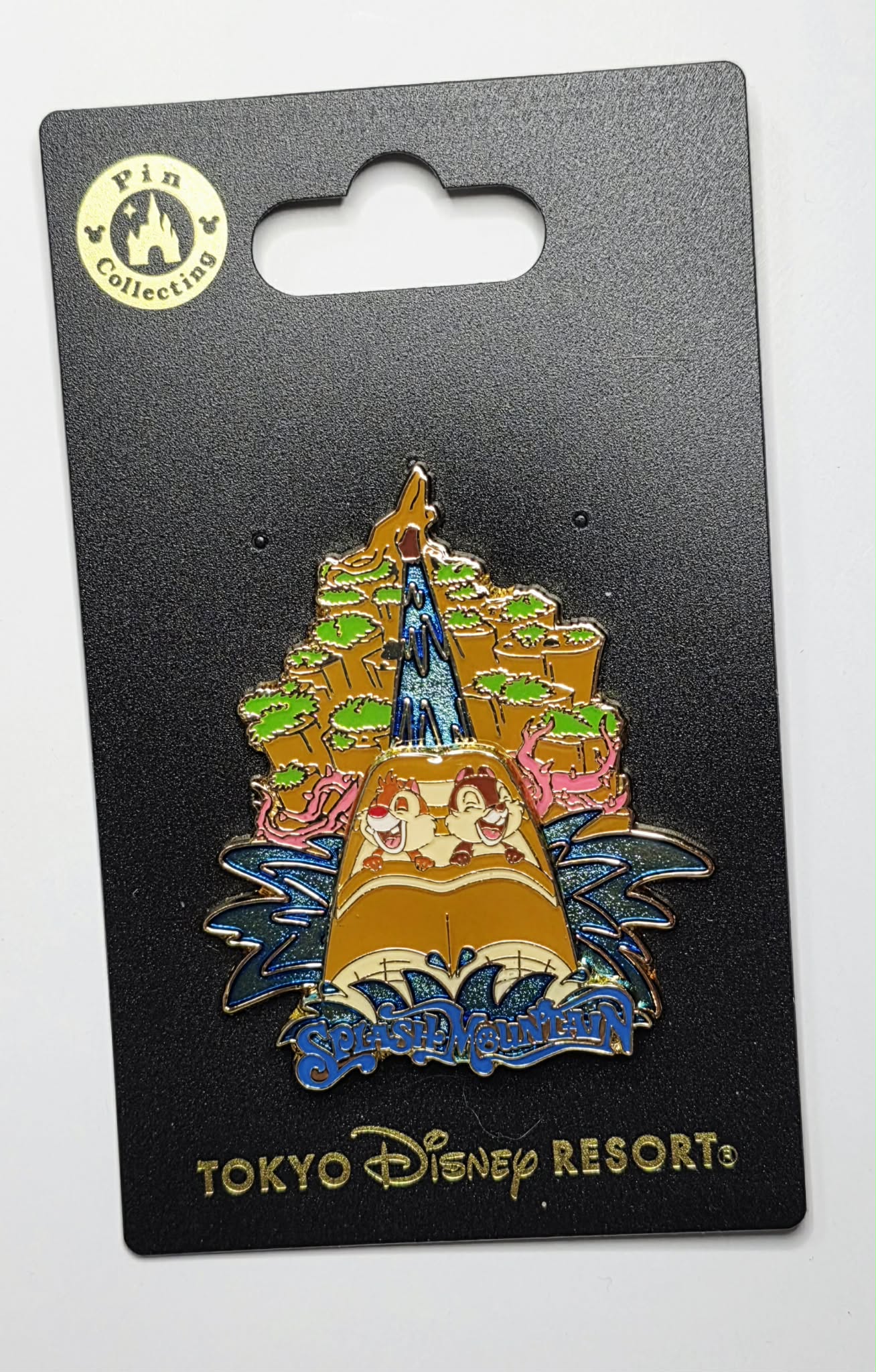 Tokyo Disney Attractions - Chip and Dale riding the Splash Mountain