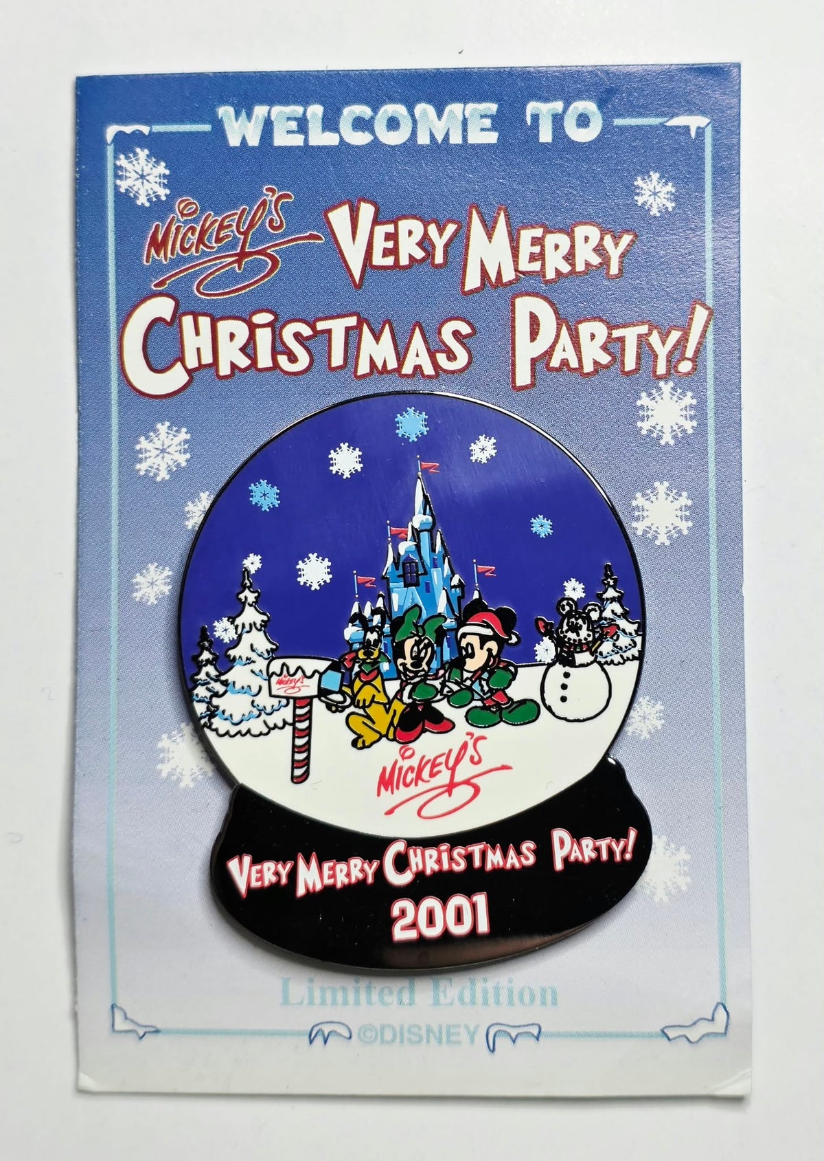 2001 Mickey, Minnie and Pluto in Snowglobe