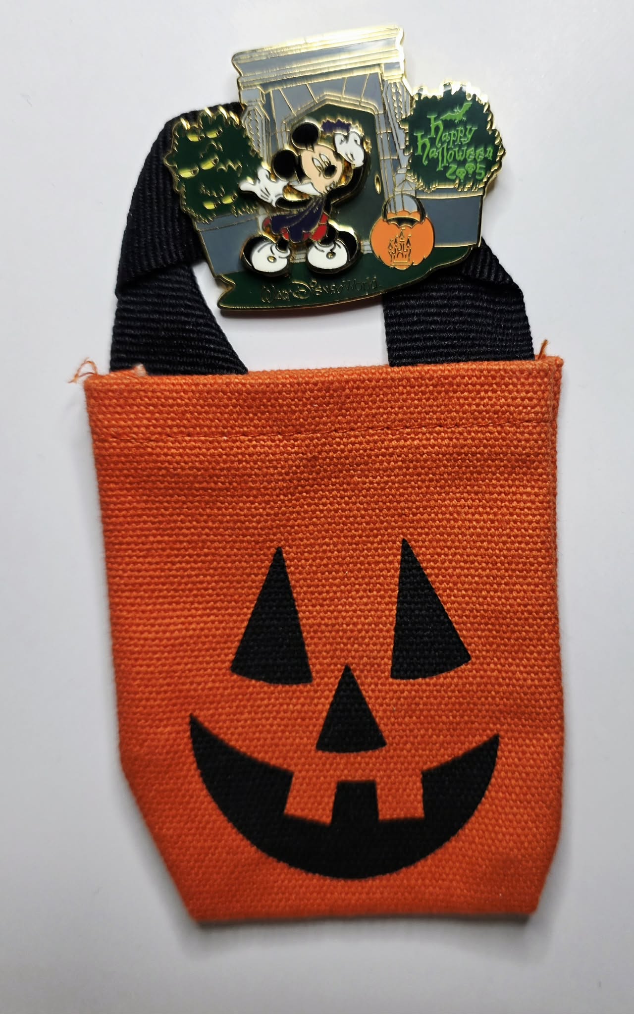 Mickey Mouse - 2005 - Happy Halloween