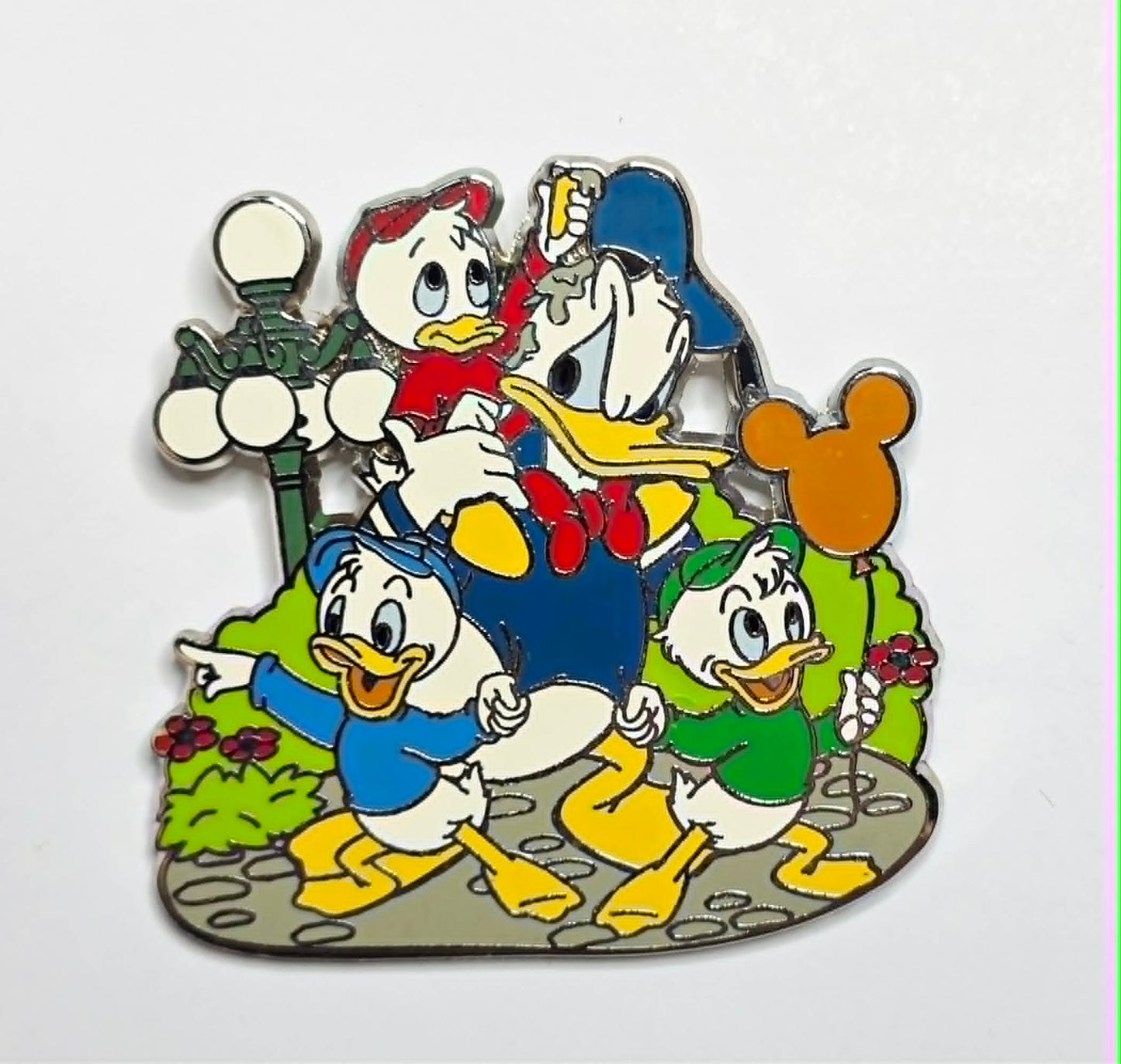 Donald and his Nephews - In the Park