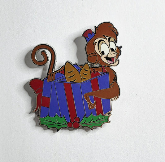 Abu - Holiday 2020 Character with present set of 10 Pins LE4000