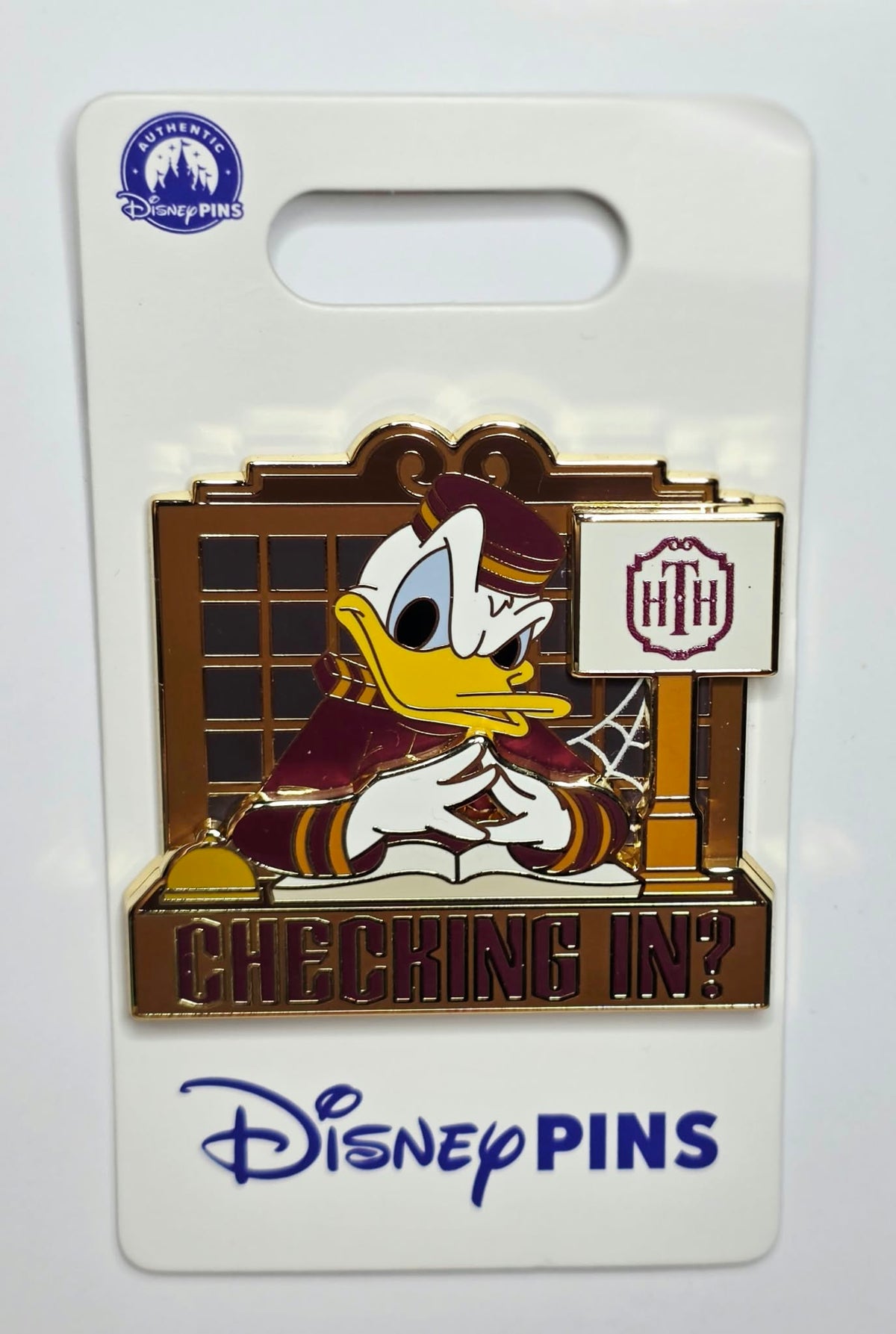 Twilight Zone Tower of Terror - Donald Duck – Checking in?