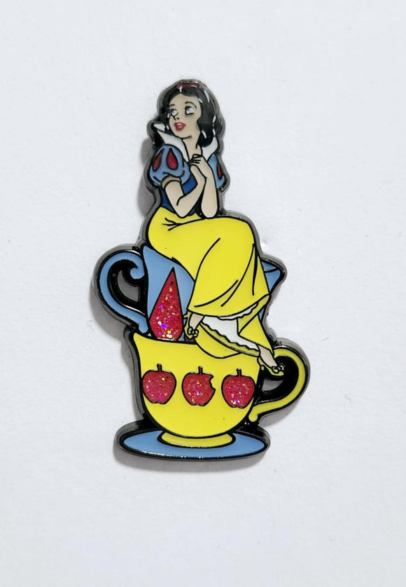 Snow White Tea Cup