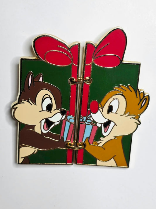 Chip & Dale Christmas Present