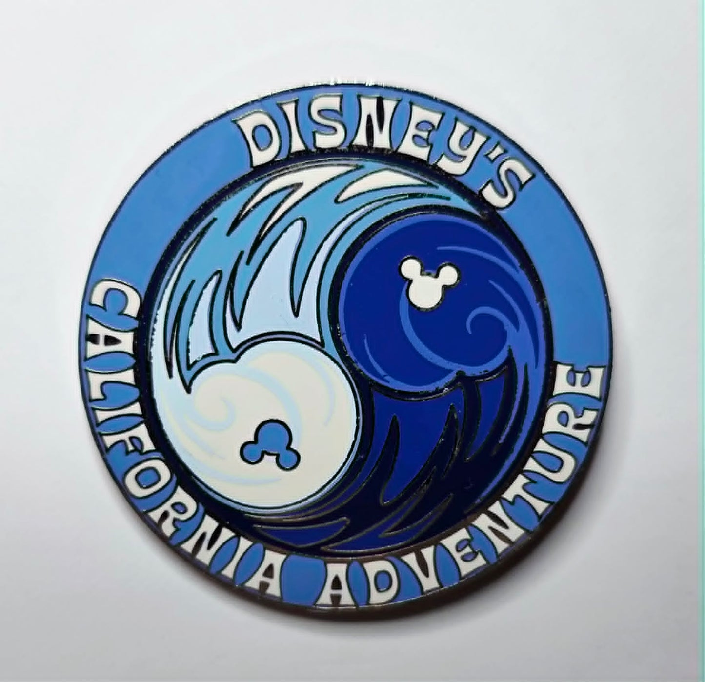 Mickey icon - Yin Yang - Disneyland Resort