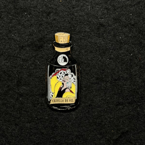 Loungefly - Villain Bottles - Cruella DeVille