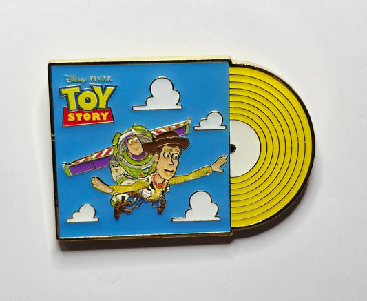 Toy Story pin featuring Buzz and Woody flying