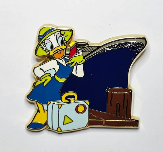 Daisy Duck - with a suitcase and a cruise ship