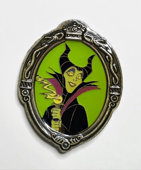 Sleeping Beauty -  Maleficent pin from the "Mirror Framed Villain"