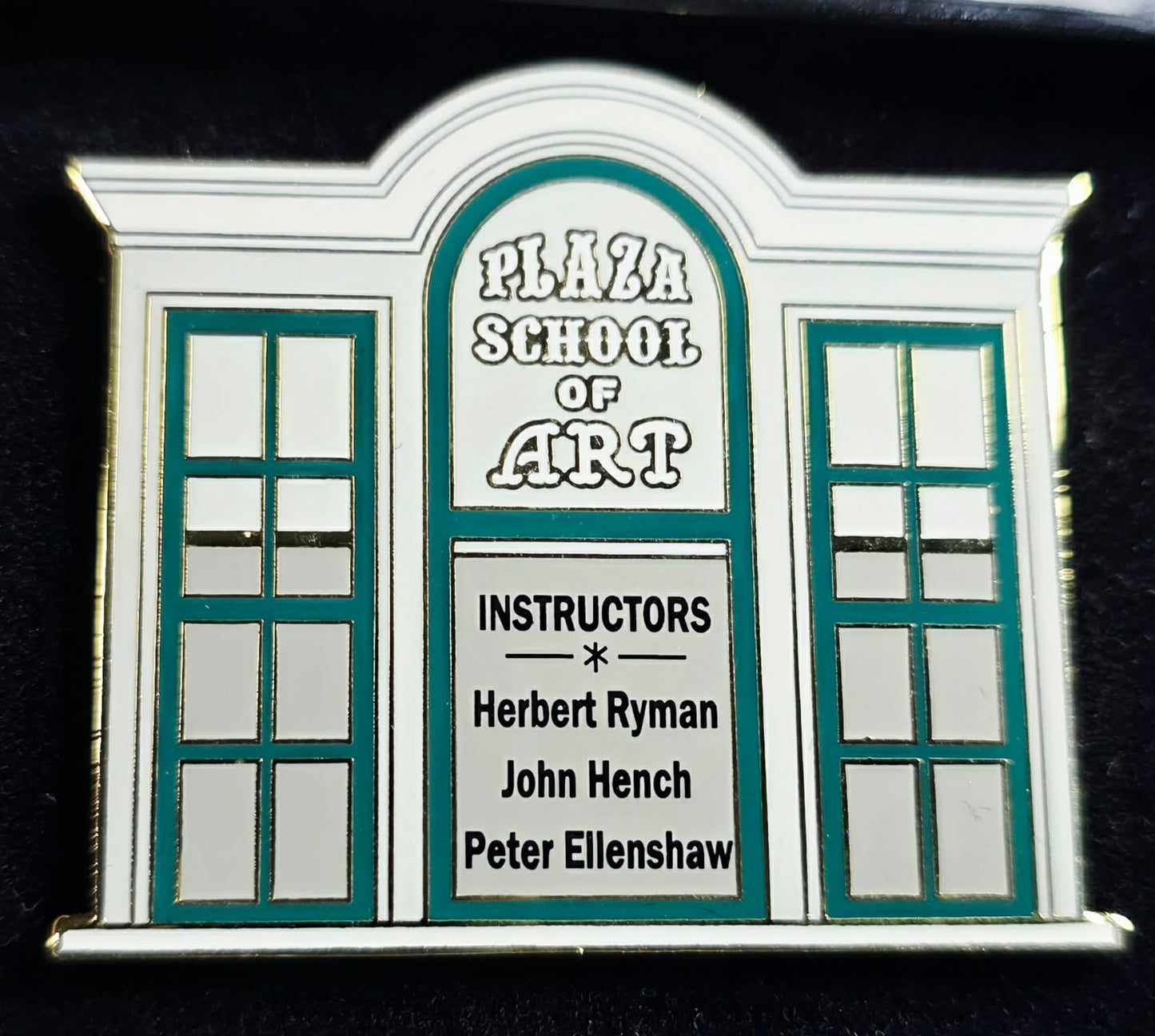 Disneyland Cast Exclusive released in August 2003 as part of the "Main Street Windows"