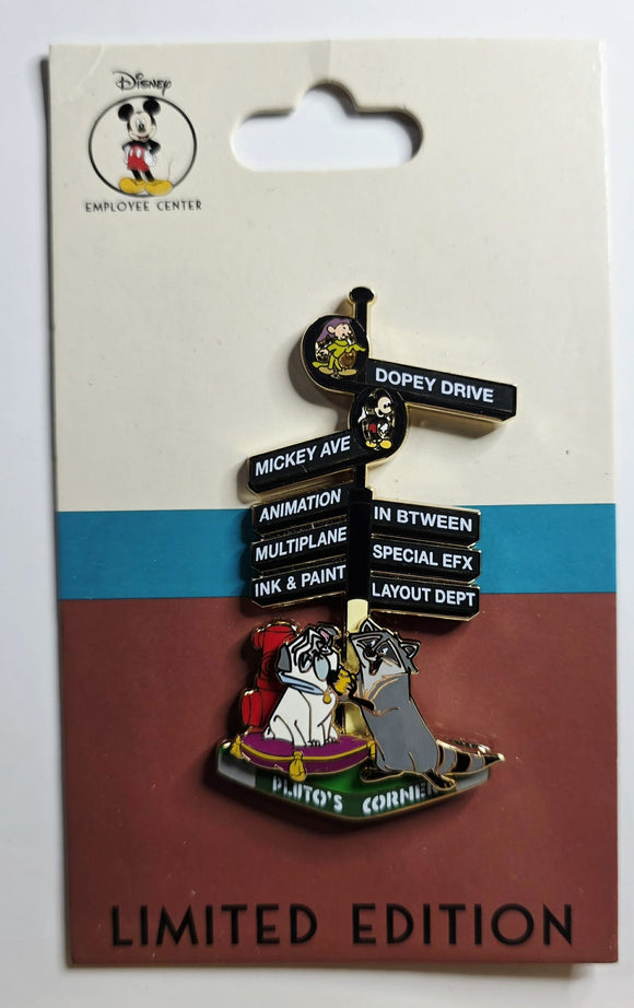 Pluto Corner - Pocahontas Percy and Meeko