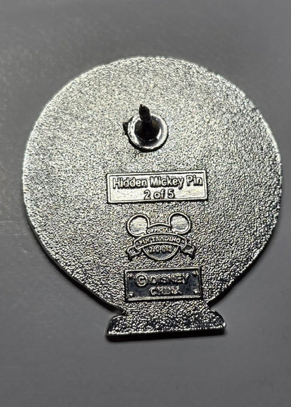 Little Mermaid - Ursula -  pin from the 2007-2008 Villains Crystal Ball