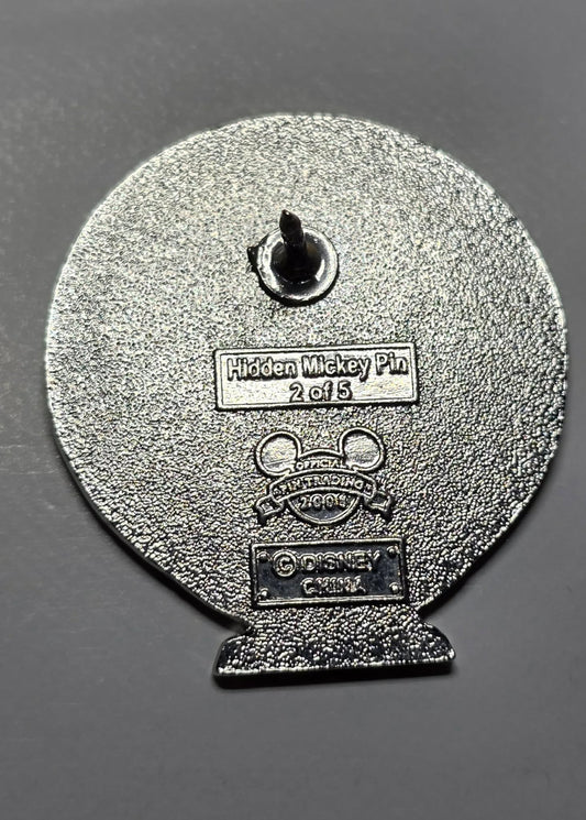 Little Mermaid - Ursula -  pin from the 2007-2008 Villains Crystal Ball