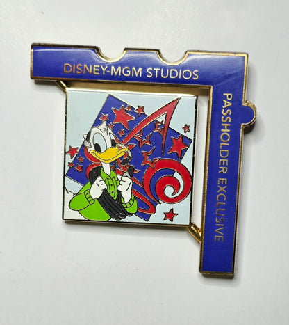 Disney-MGM Studios Donald Duck pin from the 2006 Passholder Spinner Puzzle