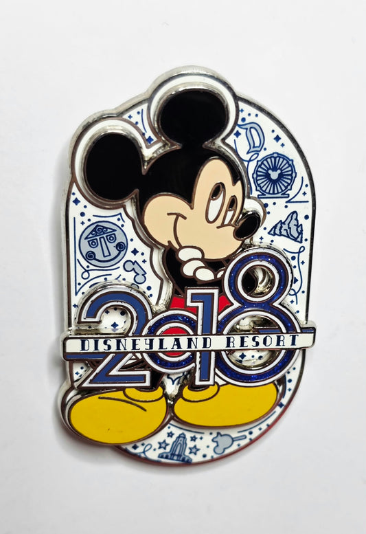 Mickey Mouse Arms Crossed Logo (Disneyland Resort) 2018