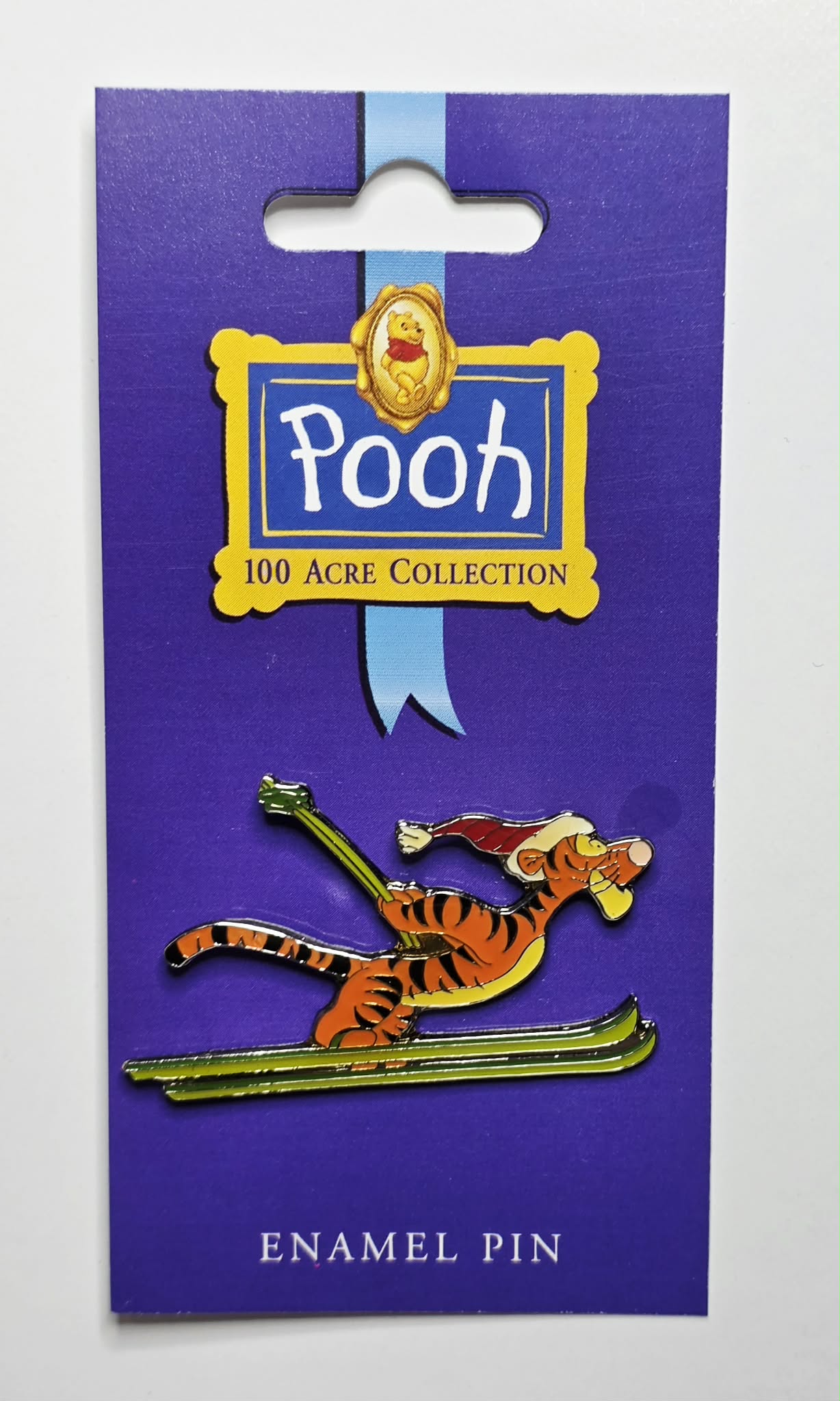 Winnie the Pooh - Tigger on Skis