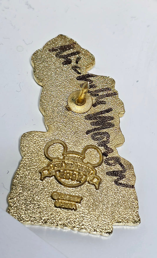 Daisy Duck - Mickey's Pin Adventure pin from the 2002 AK - Signed