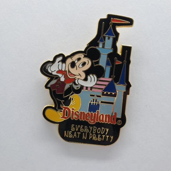 DLR - Passport to Our World Pin - Disneyland (Mickey Mouse)