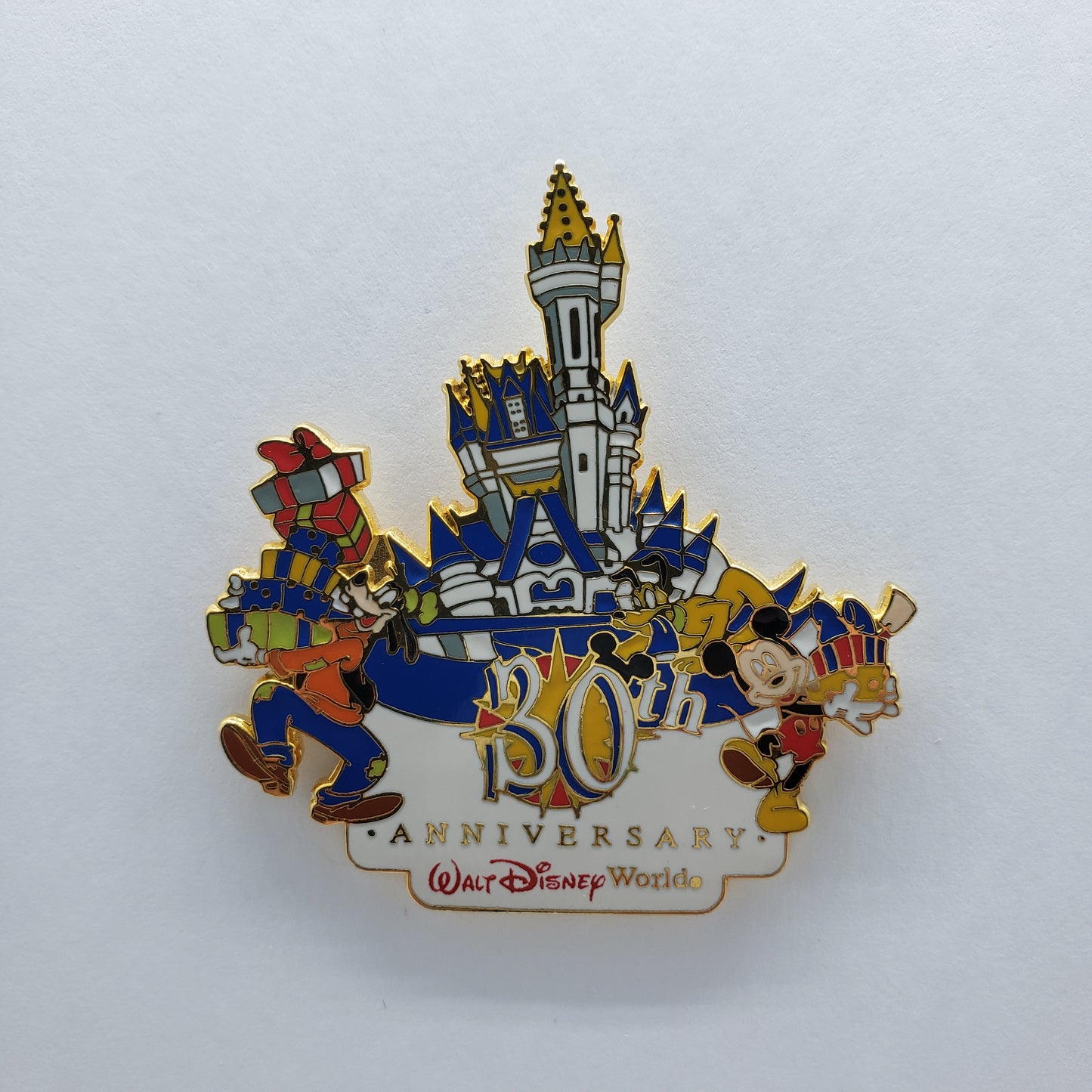 WDW - 30th Anniversary Castle Mickey and Goofy