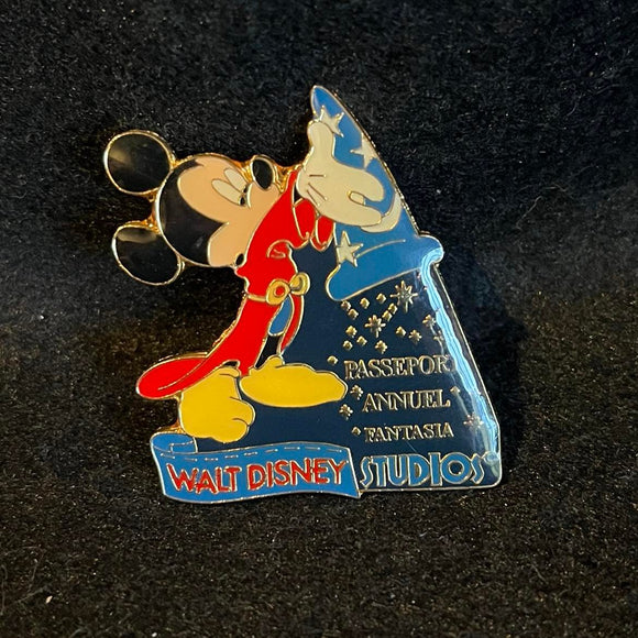 DLRP - Walt Disney Studios - Passeport Annuel Fantasia (Sorcerer Mickey)