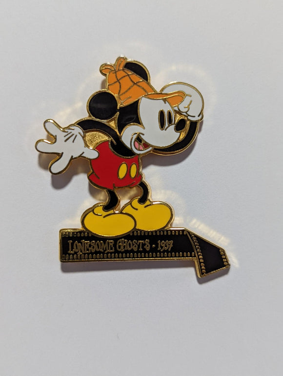 WDW - Mickey Through the Years Filmstrip Series (Lonesome Ghosts - 1937)