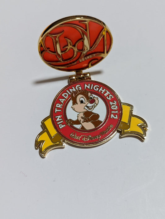 WDW - Disney Pin Trading Night 2012 - Dale
