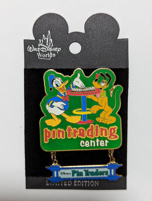Pin Trading Center - Donald and Pluto