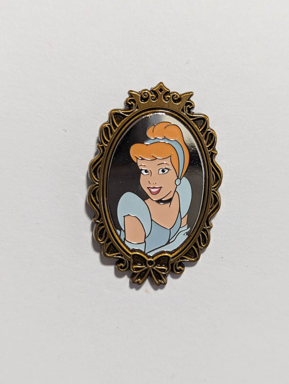 Loungefly - Mirror Framed Princesses - Cinderella