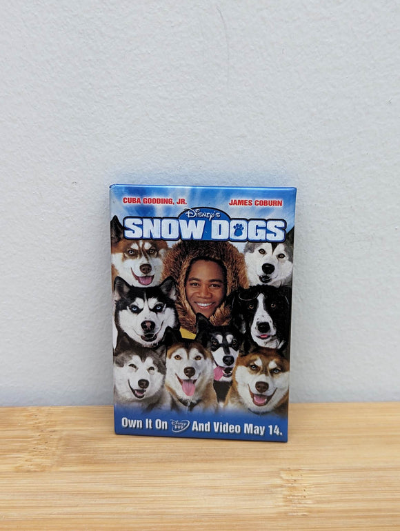 Button Snow Dogs